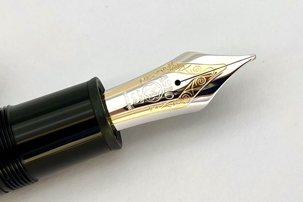 MontblancMB114227149MeisterstuckPlatinumCoatedFP_M